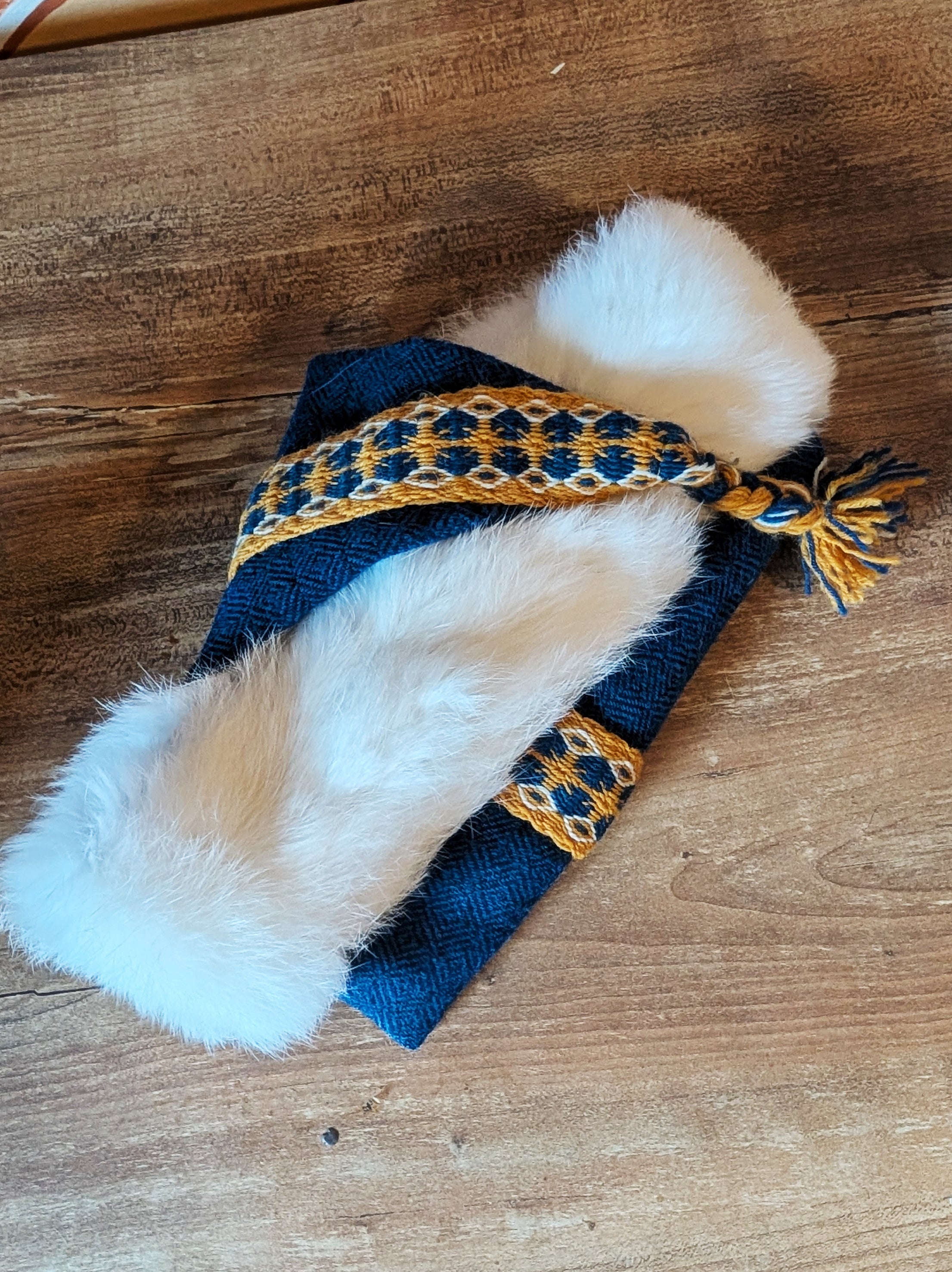 Blaue Mütze aus Schurwolle mit echtem Fell - handgemachte Unikate - Wikinger Rus Zipfelmütze - LARP Mittelalter Accessoires Diamantköper