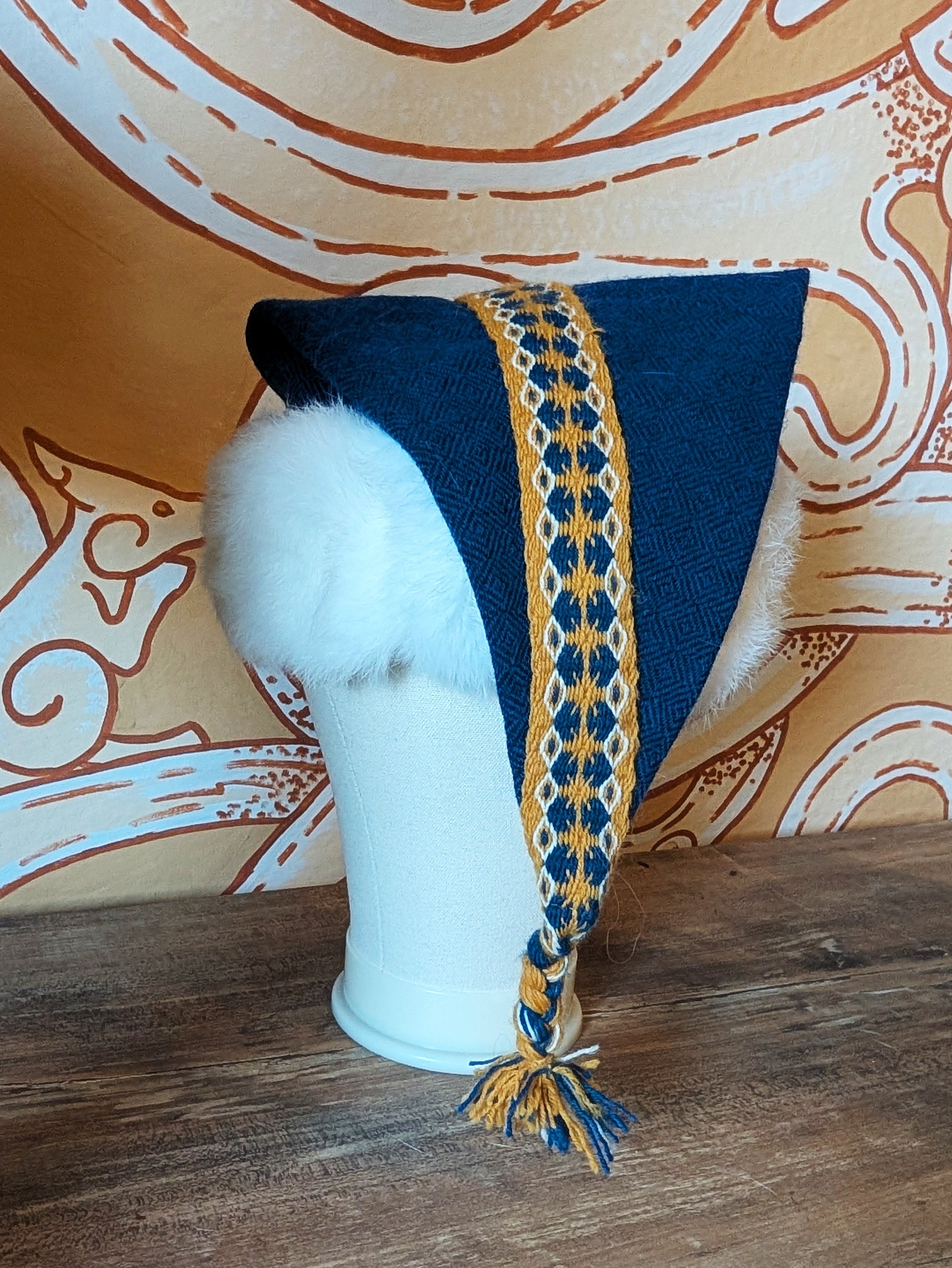 Blaue Mütze aus Schurwolle mit echtem Fell - handgemachte Unikate - Wikinger Rus Zipfelmütze - LARP Mittelalter Accessoires Diamantköper