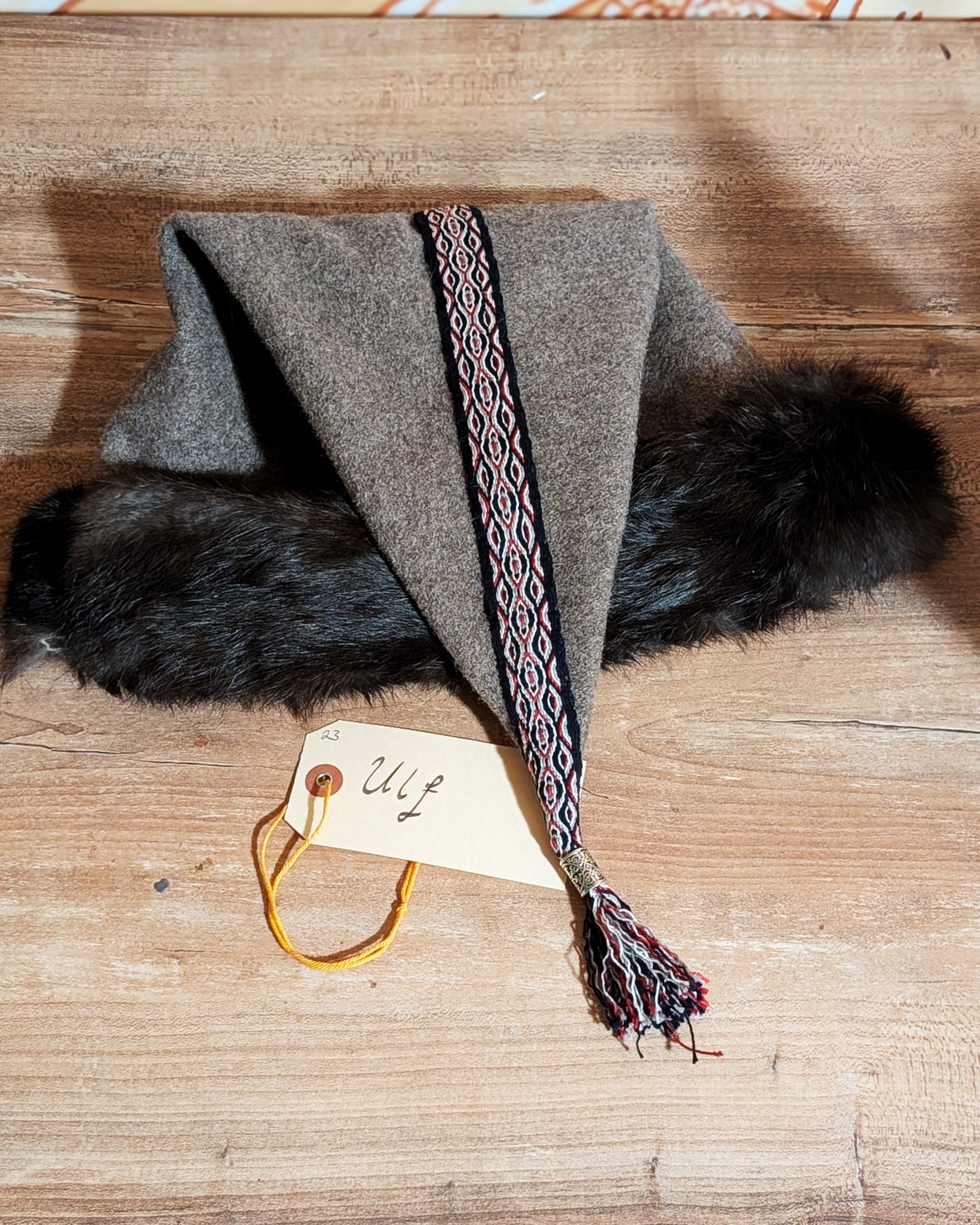 Handgemachte Braungraue Rus Mütze mit Fell - XXL Format - Walkloden Schurwolle Mütze - Larp Reenactor Wikinger Nordic Zipfelmütze - Grau