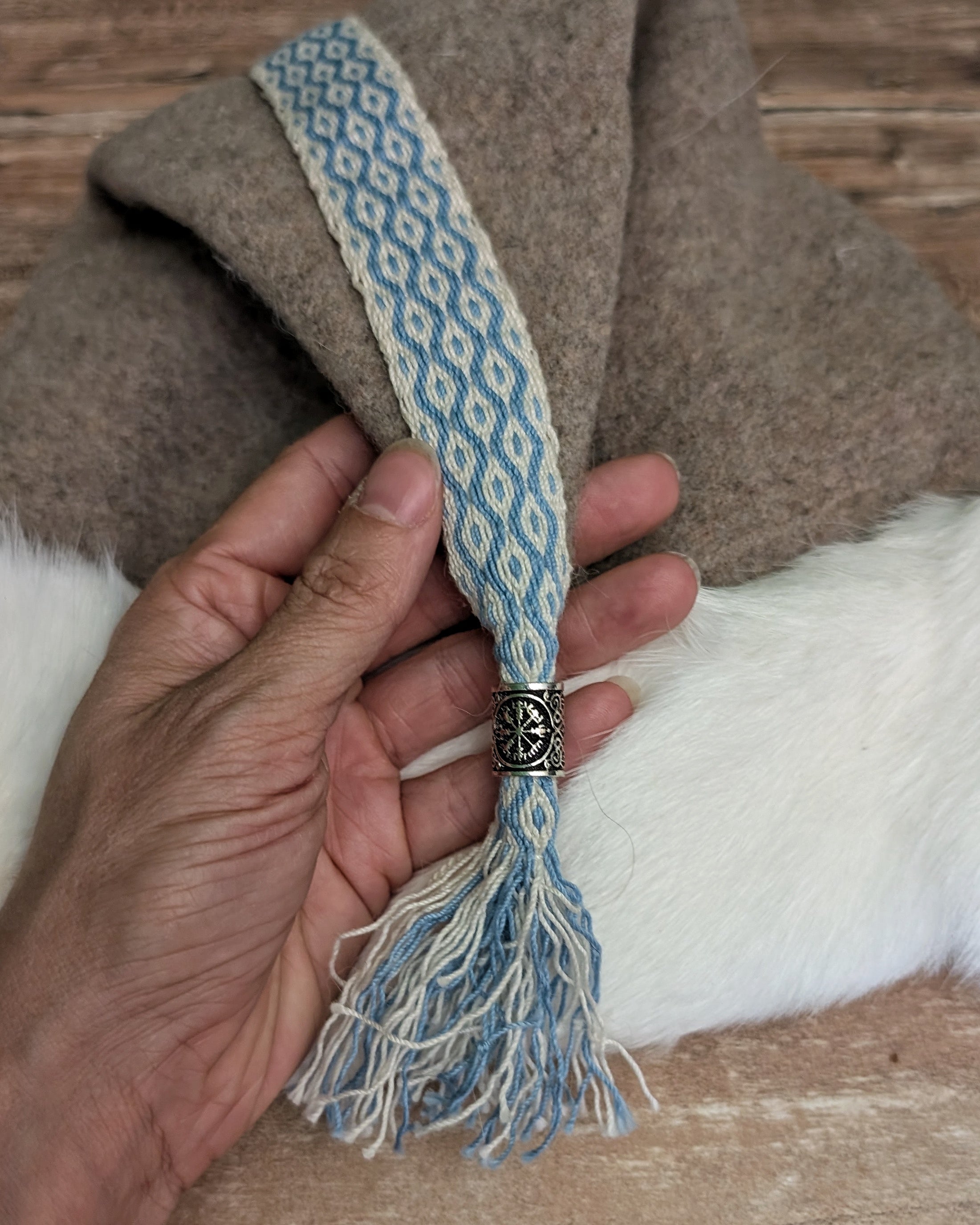 Mütze Grau Merinowolle - handgemachte Unikate - Fellmütze mit Borte Wikinger Rus Zipfelmütze - LARP Mittelalter Accessoires Tabletweaving