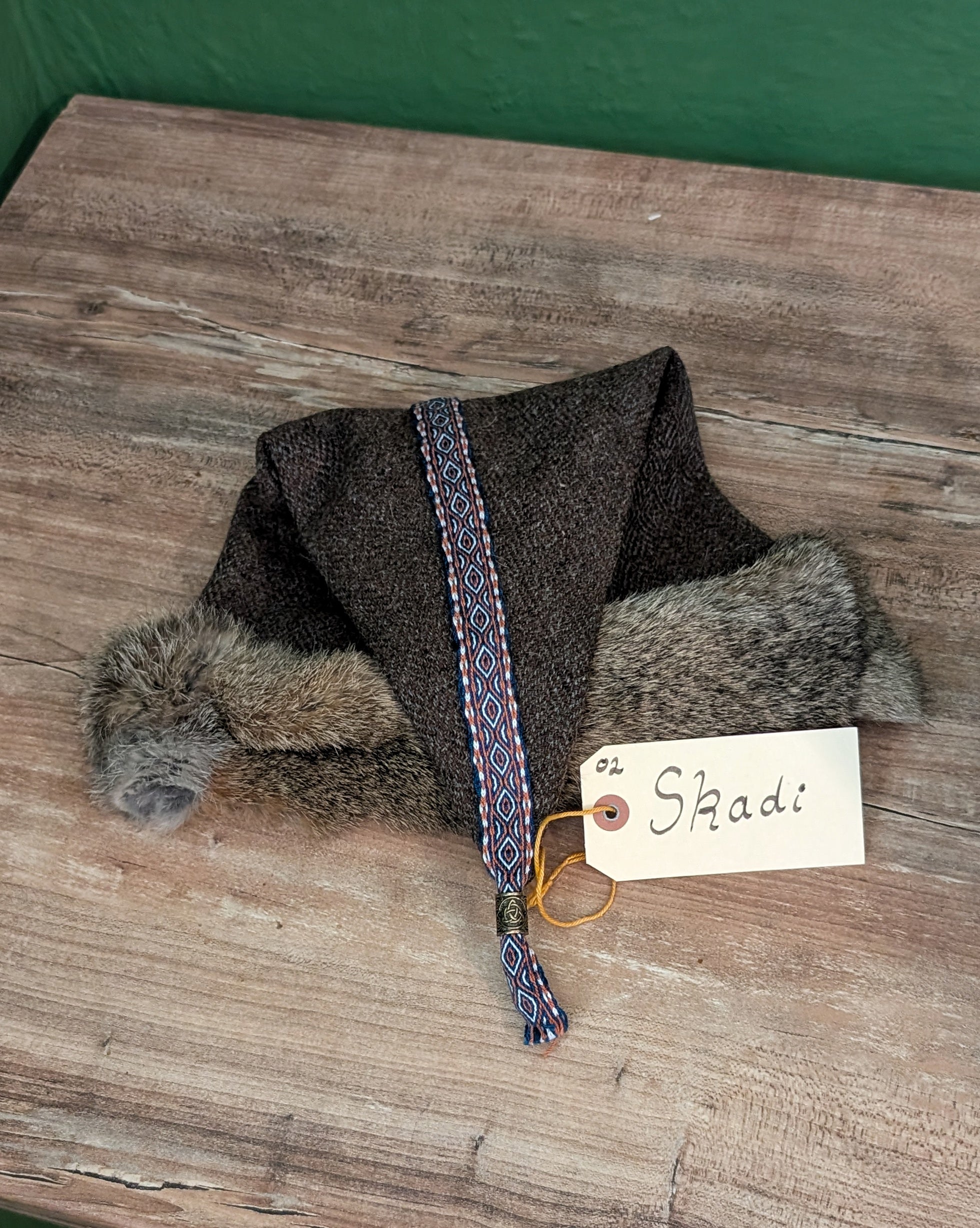Braun Grau Diamantkörper Rus Mütze mit echtem Fell - Norsische Zipfelmütze - Larp Wikinger Mittelalter - Wollmütze Reenactor und Kostüm