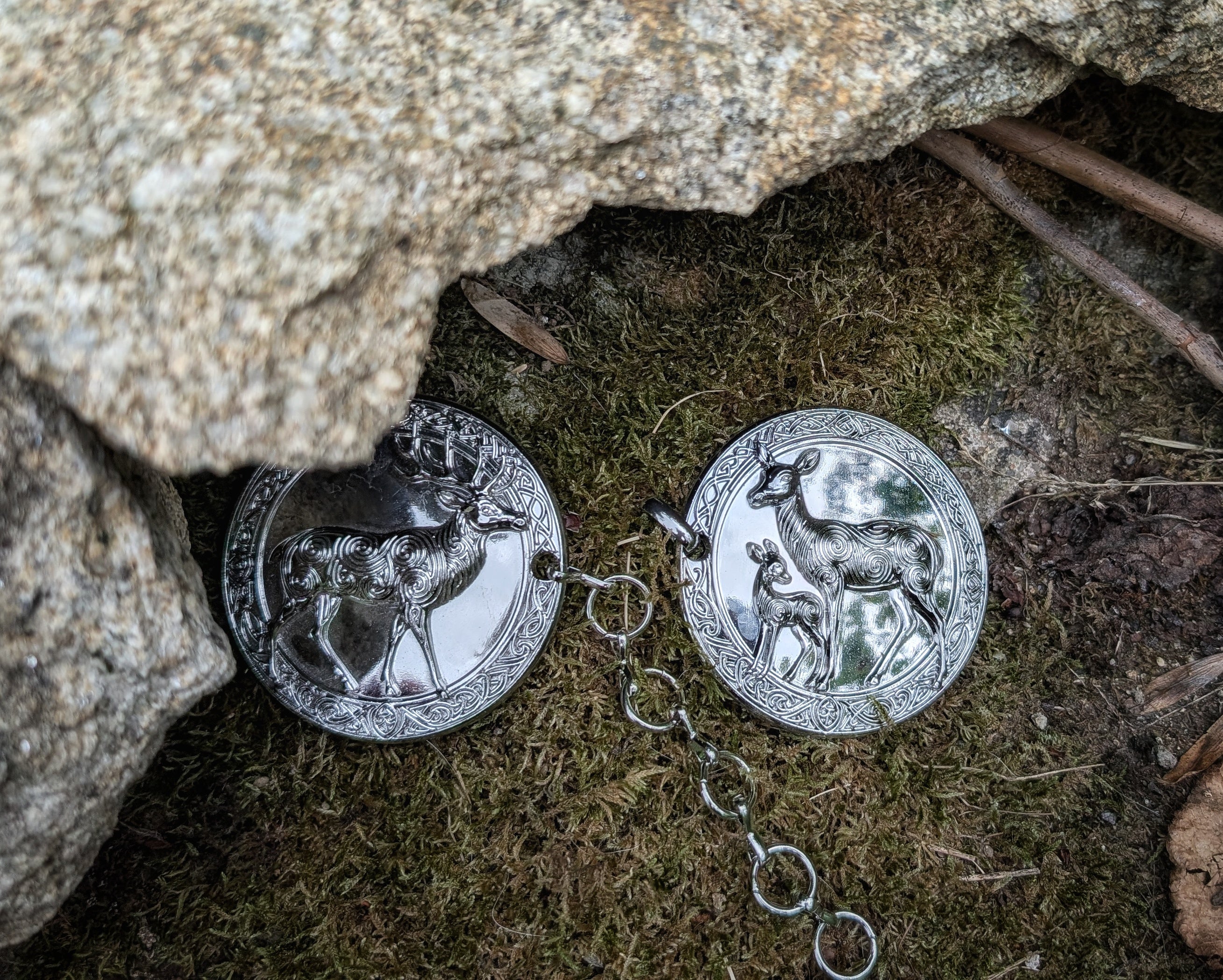 Mantelverschluss Hirschfamilie | Umhangverschluss Wikinger | LARP | Mittelalter | Silber oder Bronze - Fellverschluss Schließe Cloak Clasp
