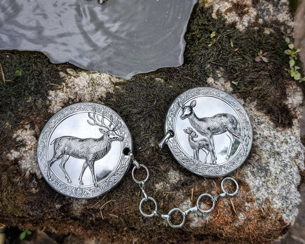 Mantelverschluss Hirschfamilie | Umhangverschluss Wikinger | LARP | Mittelalter | Silber oder Bronze - Fellverschluss Schließe Cloak Clasp