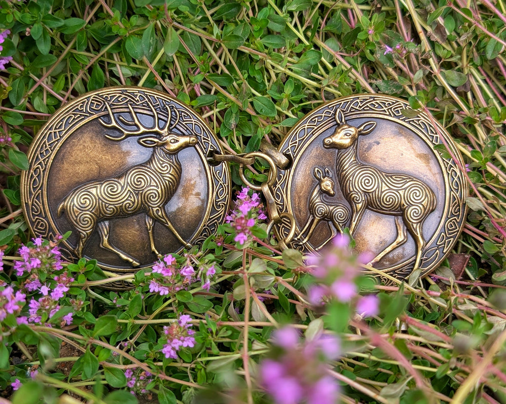 Mantelverschluss Hirschfamilie | Umhangverschluss Wikinger | LARP | Mittelalter | Silber oder Bronze - Fellverschluss Schließe Cloak Clasp