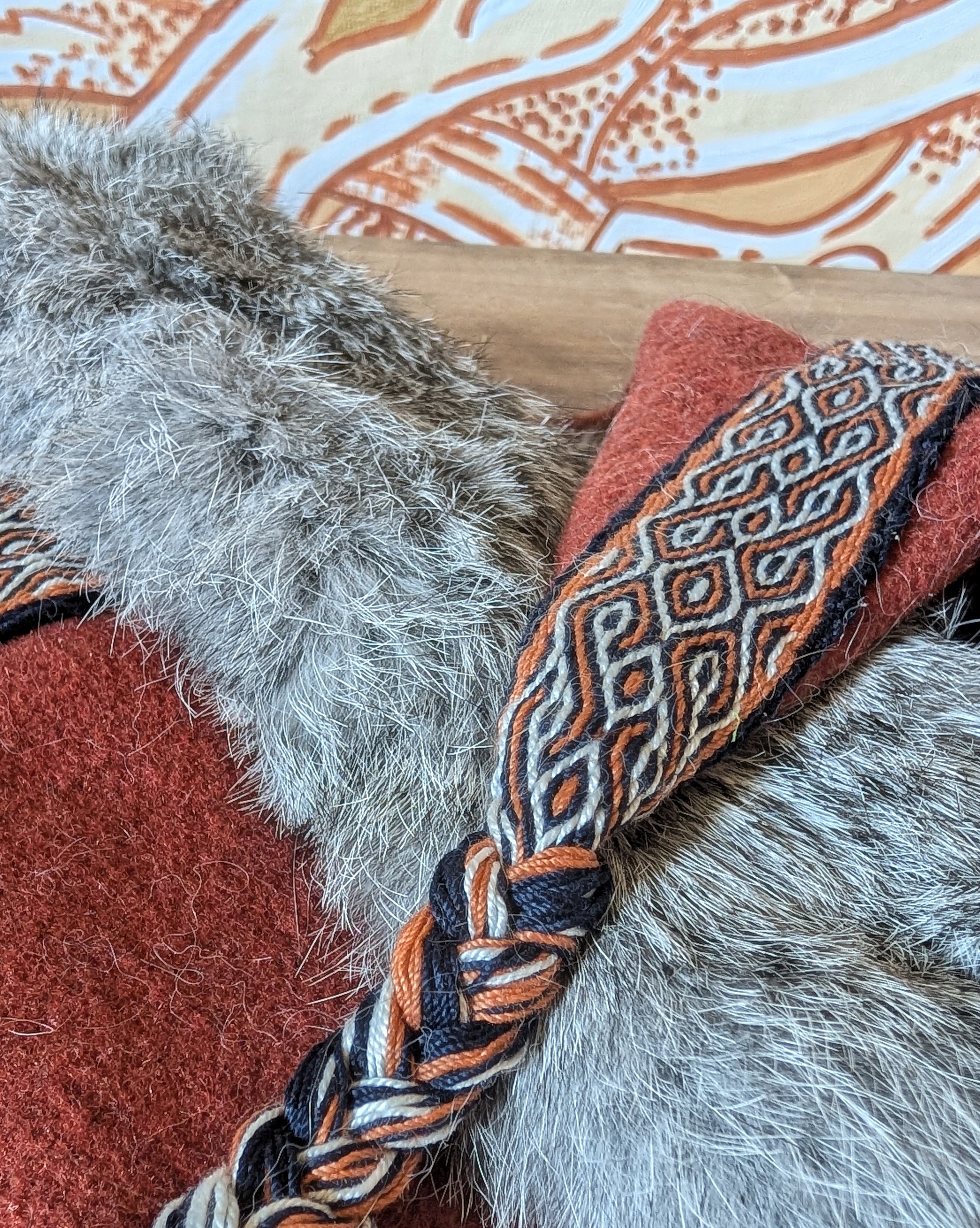 Mütze in rost orange - Russ Mütze - Larp Mittelalter Reenactor Wikinger - Merinowolle Zipfelmütze - nordische Wollmütze mit Fell