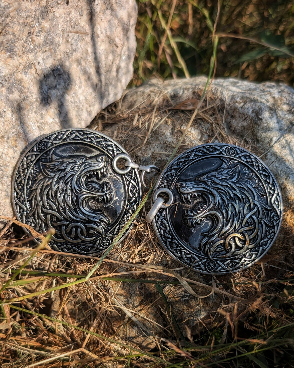Wolf Mantelverschluss - Umhangverschluss Wikinger | LARP | Mittelalter | Silber oder Bronze - Fellverschluss Cloak Clasp - Fenrir