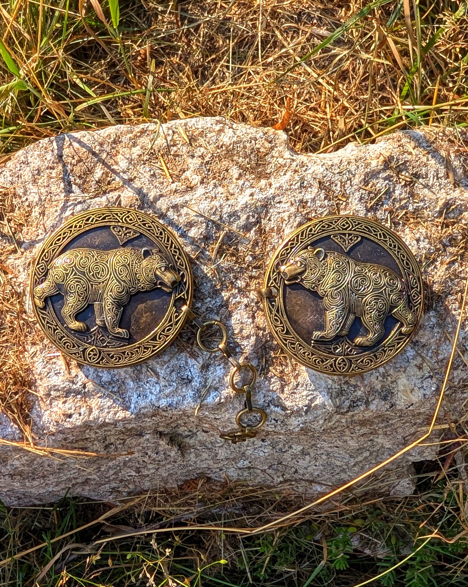 Gewandschliesse Bär| Umhangverschluss Wikinger Kelten | LARP | Mittelalter | Silber oder Bronze - Fellverschluss Cloak Clasp - Krafttier