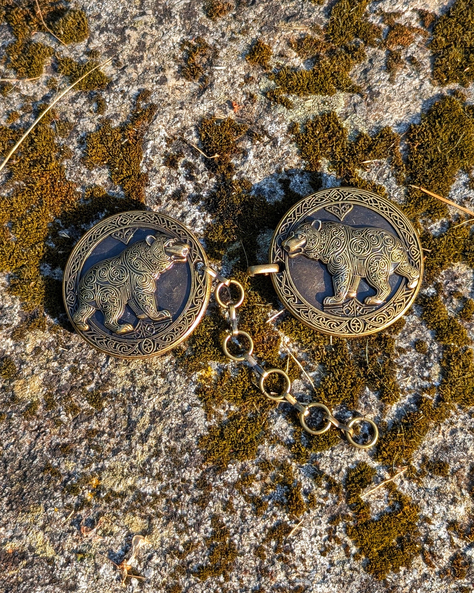 Gewandschliesse Bär| Umhangverschluss Wikinger Kelten | LARP | Mittelalter | Silber oder Bronze - Fellverschluss Cloak Clasp - Krafttier