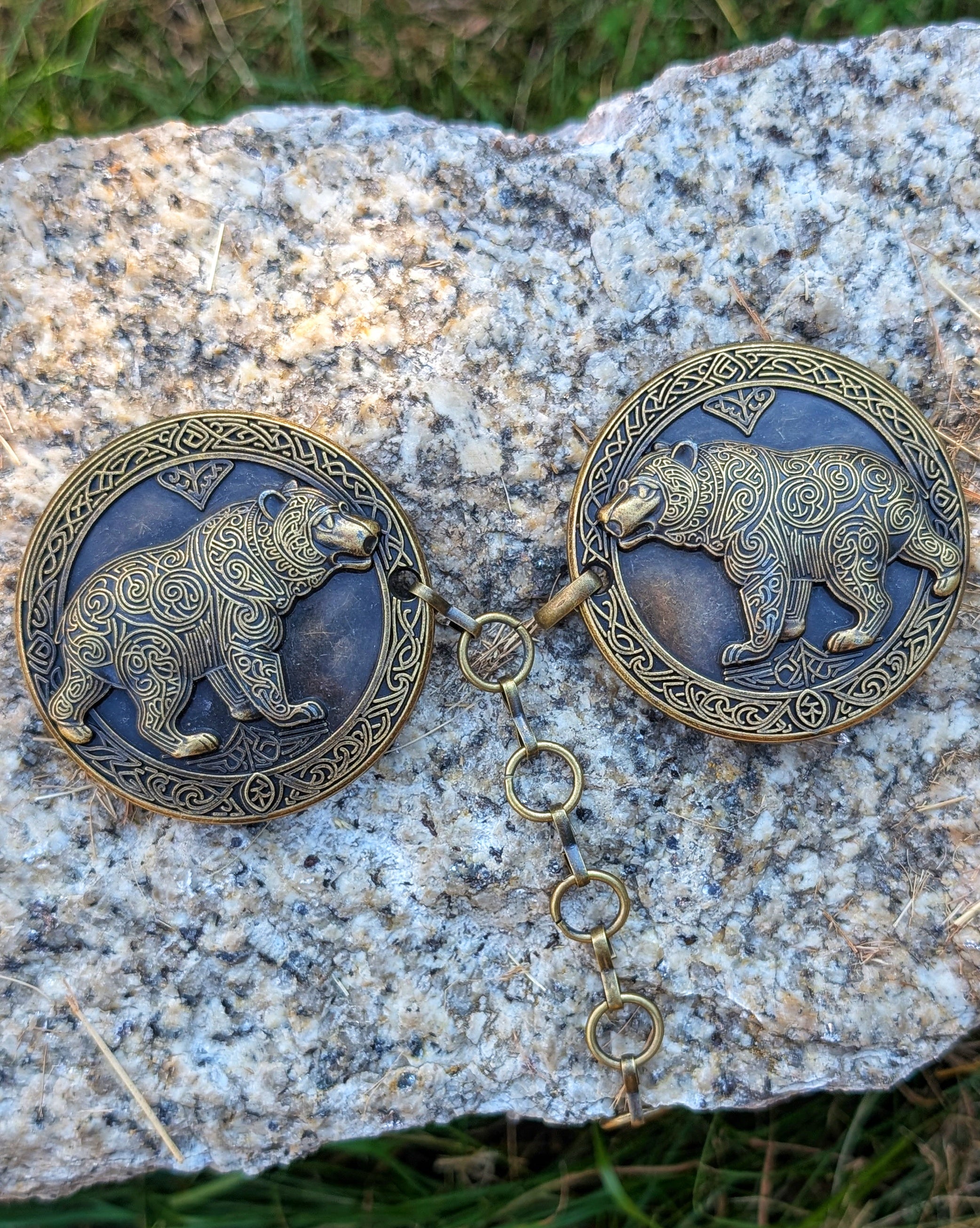 Gewandschliesse Bär| Umhangverschluss Wikinger Kelten | LARP | Mittelalter | Silber oder Bronze - Fellverschluss Cloak Clasp - Krafttier