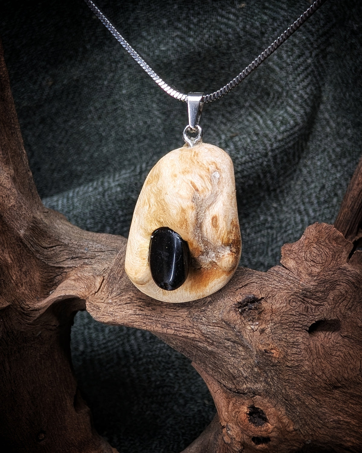Custos - Schwarzer Obsidian Baumperlen Anhänger mit Silber