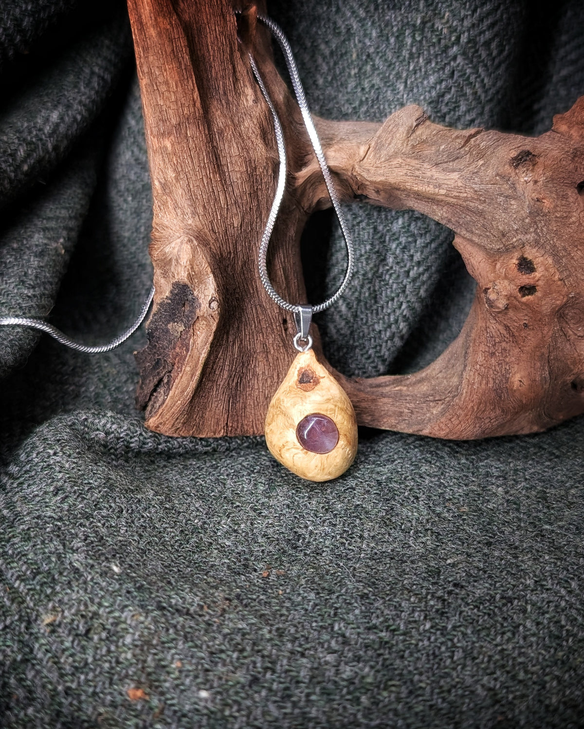 Noctis - Ametyst Baumperle mit Silber