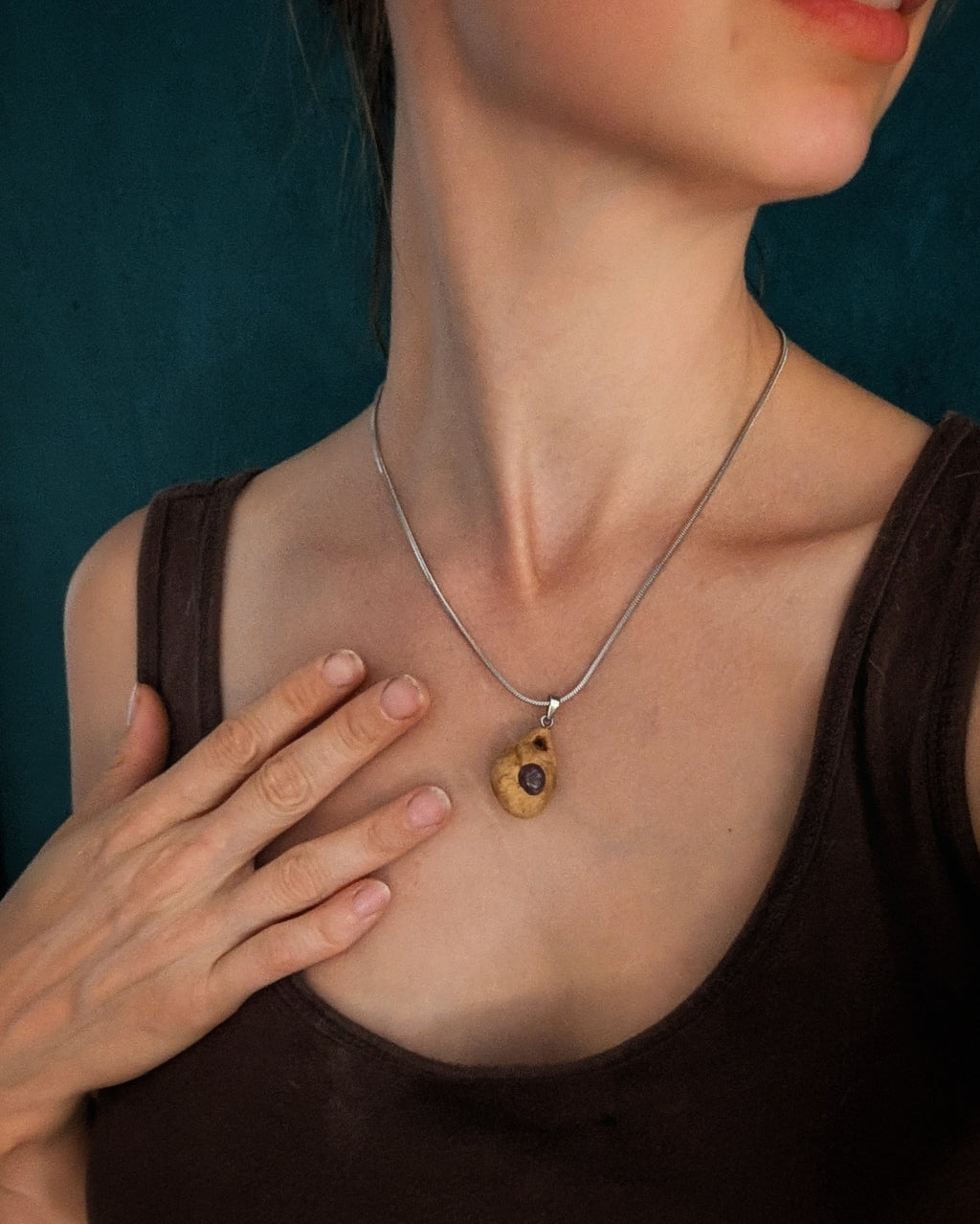 Noctis - Ametyst Baumperle mit Silber